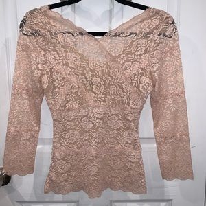 V-neck lace blouse with lining